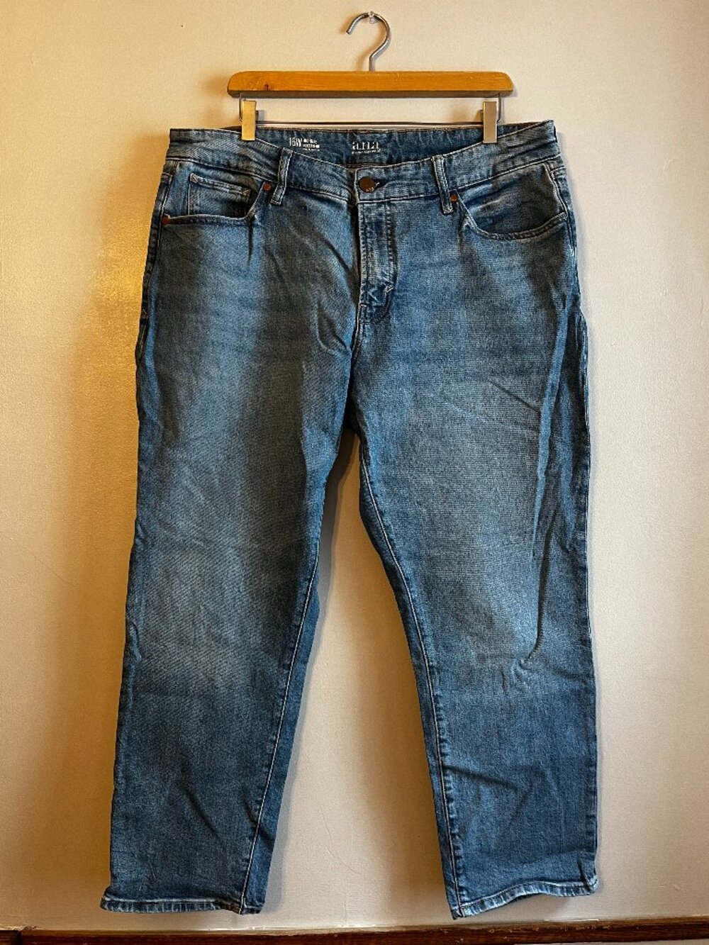 Medium Wash Mid Rise Boyfriend Jeans | a.n.a. a new approach